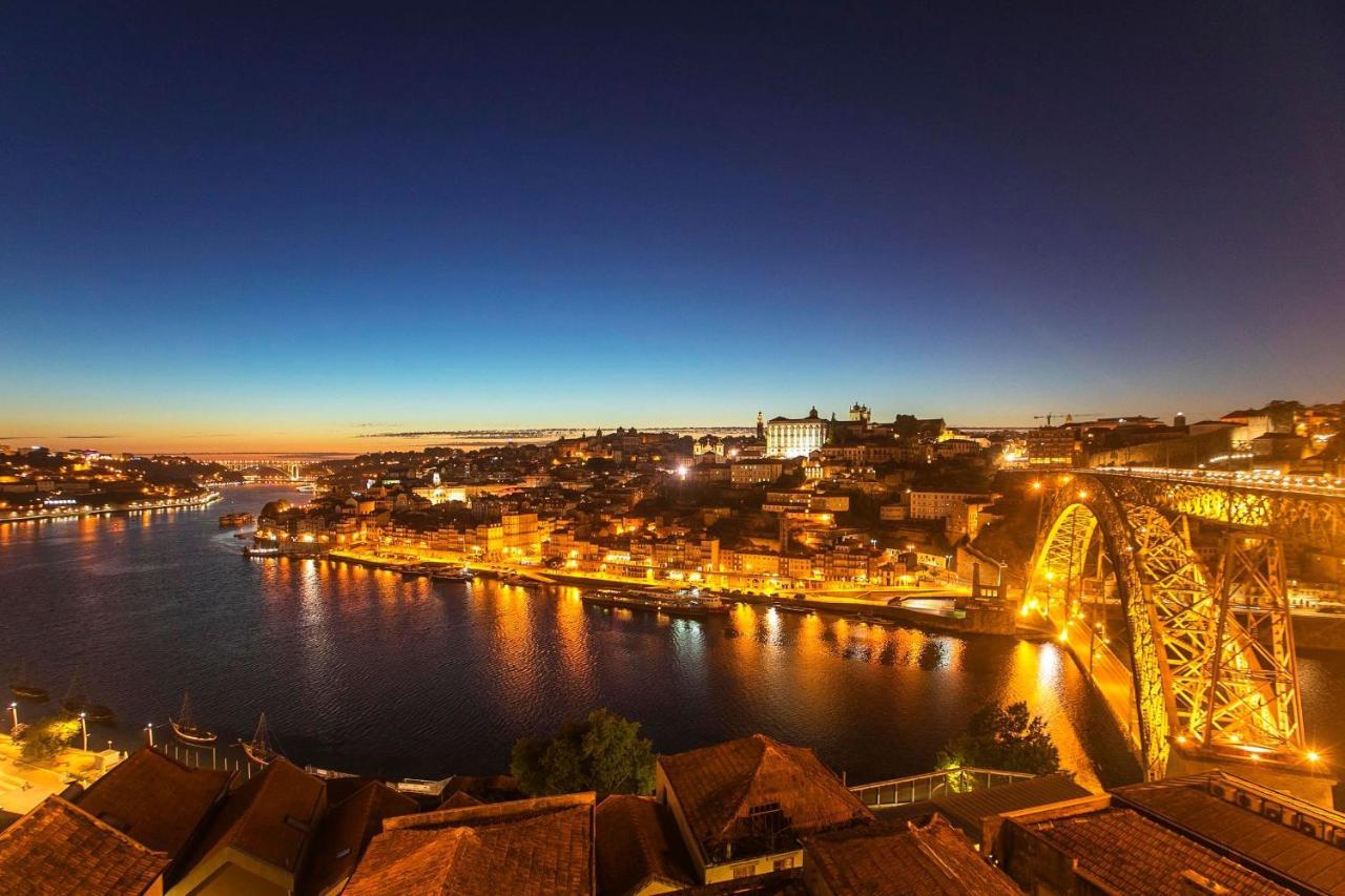 Lovelystay - 2Br Flat With Ac In Duque De Loule Porto Buitenkant foto