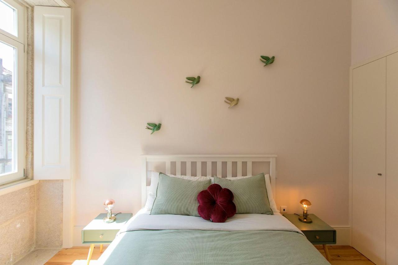 Lovelystay - 2Br Flat With Ac In Duque De Loule Porto Buitenkant foto